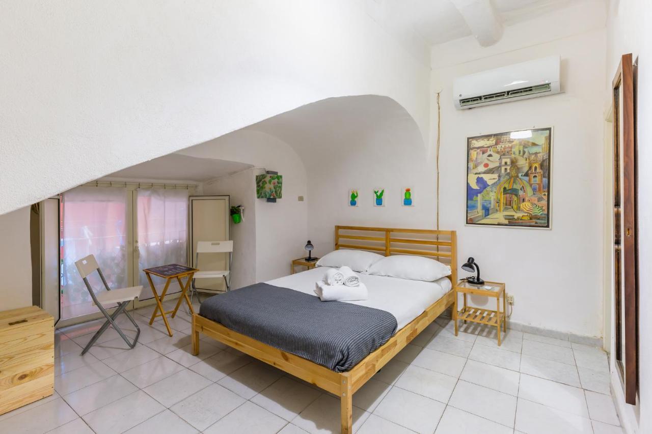 נאפולי Double Room At Historical Palazzo Spinelli חדר תמונה